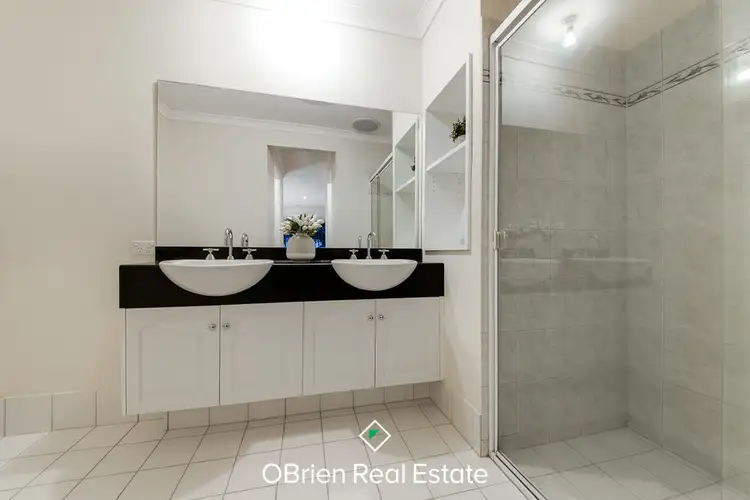 Third view of Homely house listing, 4 Gladys Court, Berwick VIC 3806