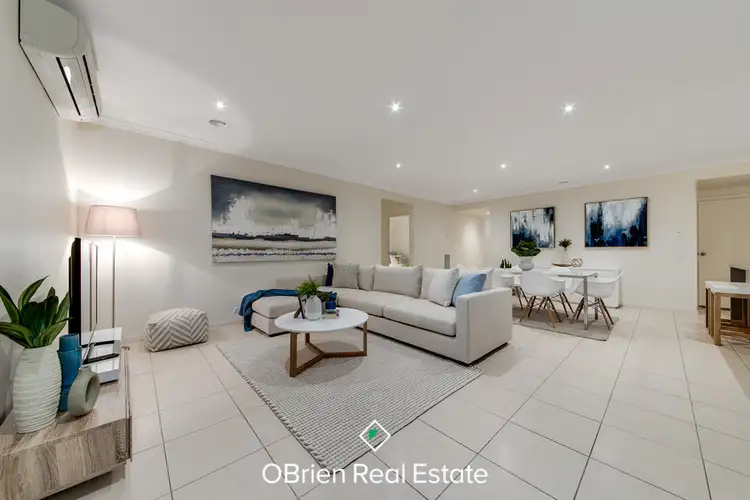 Fifth view of Homely house listing, 4 Gladys Court, Berwick VIC 3806