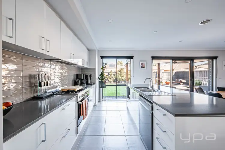 Fifth view of Homely house listing, 16 Ivy Court, Werribee VIC 3030