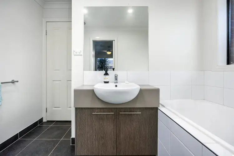 Sixth view of Homely unit listing, 6/9 Warrenwood Place, Langwarrin VIC 3910
