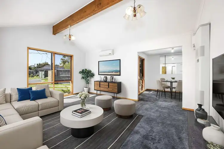 Second view of Homely house listing, 5 Moola Court, Frankston VIC 3199
