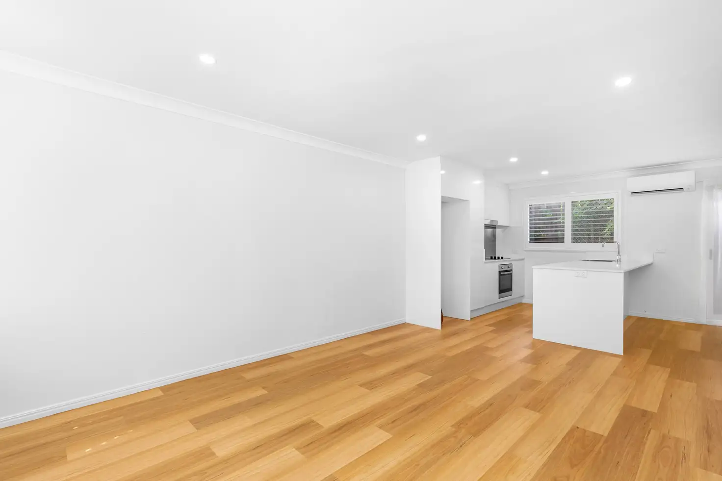 Main view of Homely townhouse listing, 2/96 Newdegate Street, Greenslopes QLD 4120