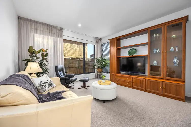 Sixth view of Homely house listing, 8 Spring Lane, Frankston VIC 3199