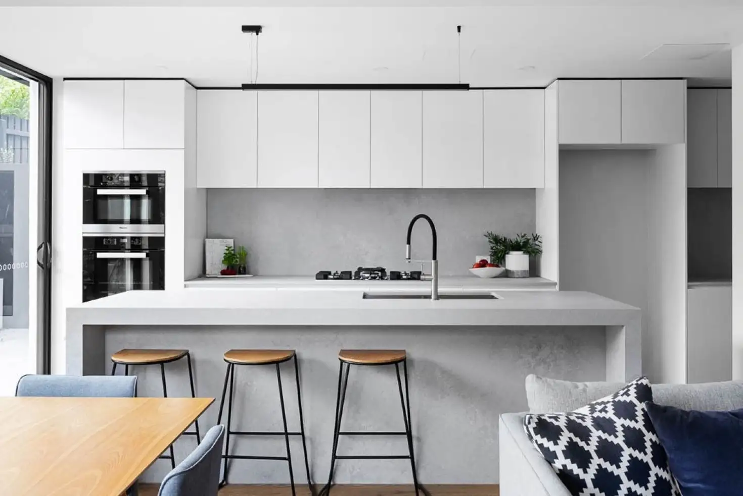 Main view of Homely townhouse listing, 4/15 Thomas Street, Hampton VIC 3188