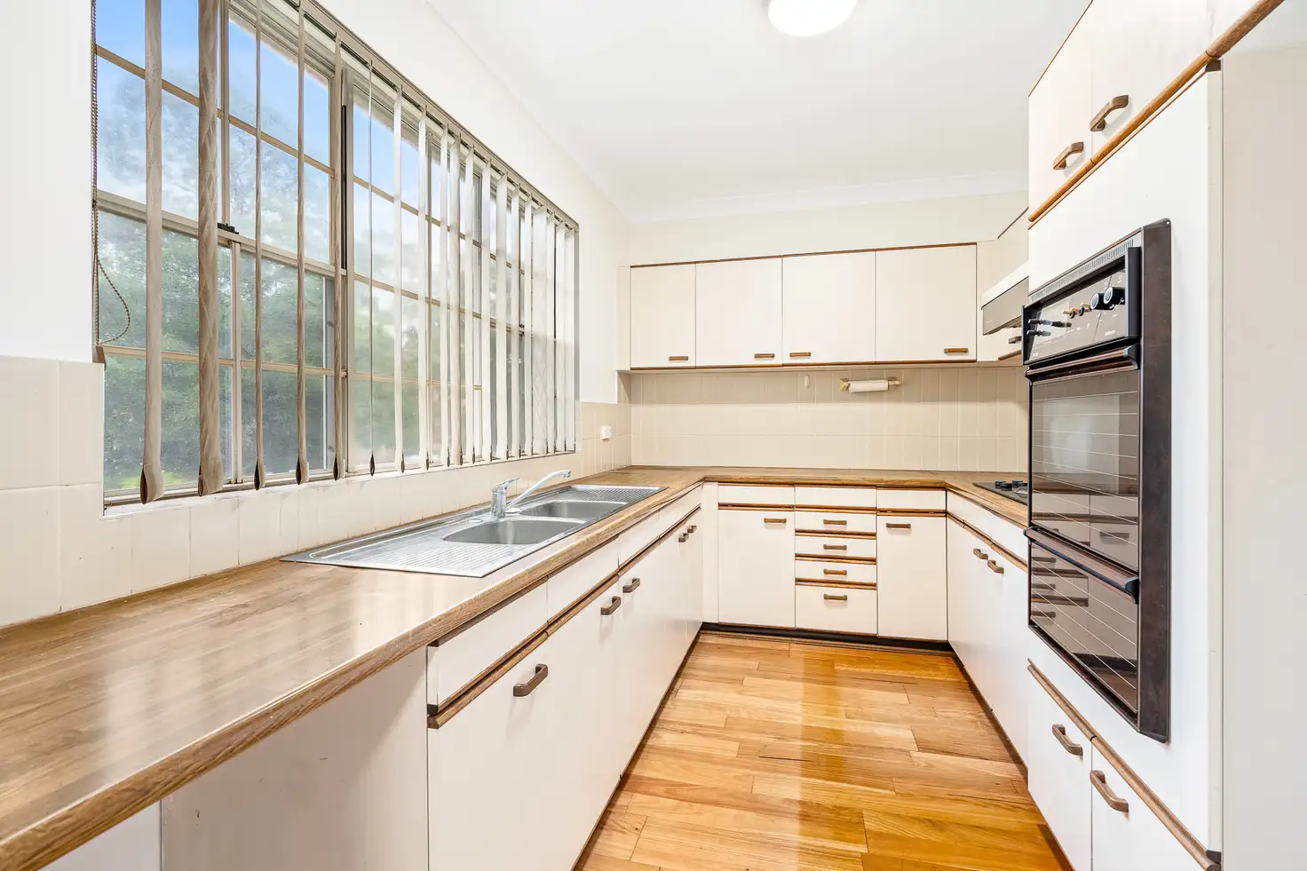 Main view of Homely apartment listing, 2/32 Trafalgar Street, Brighton-Le-Sands NSW 2216
