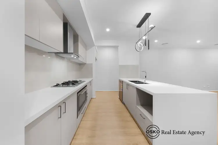11 Striker Way, Tarneit VIC 3029