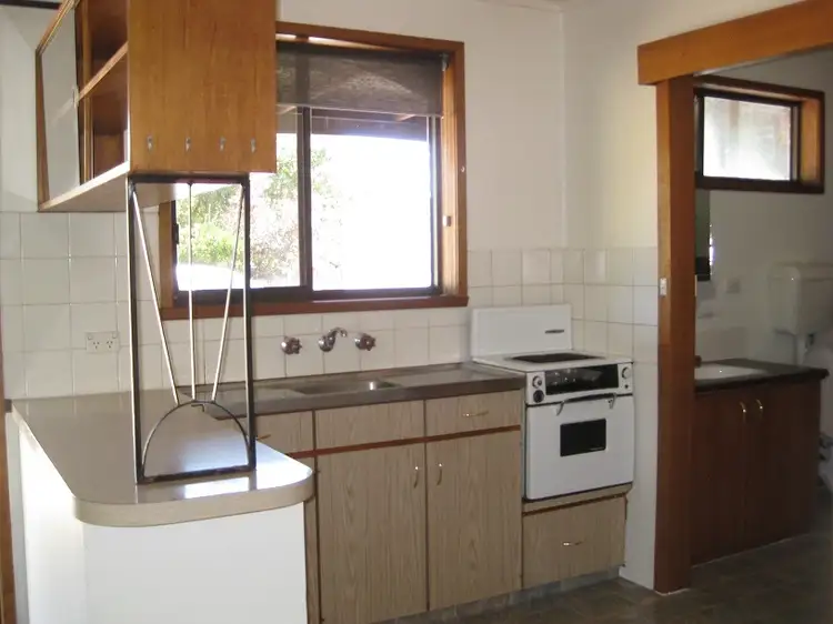 Third view of Homely unit listing, 2/17 Powell Street, St Arnaud VIC 3478