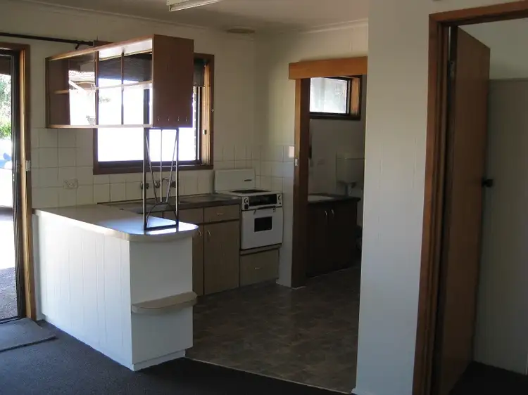 Fourth view of Homely unit listing, 2/17 Powell Street, St Arnaud VIC 3478