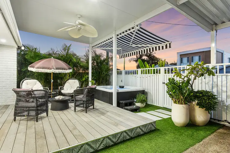 Main view of Homely unit listing, 2/46 Twenty Fourth Avenue, Palm Beach QLD 4221