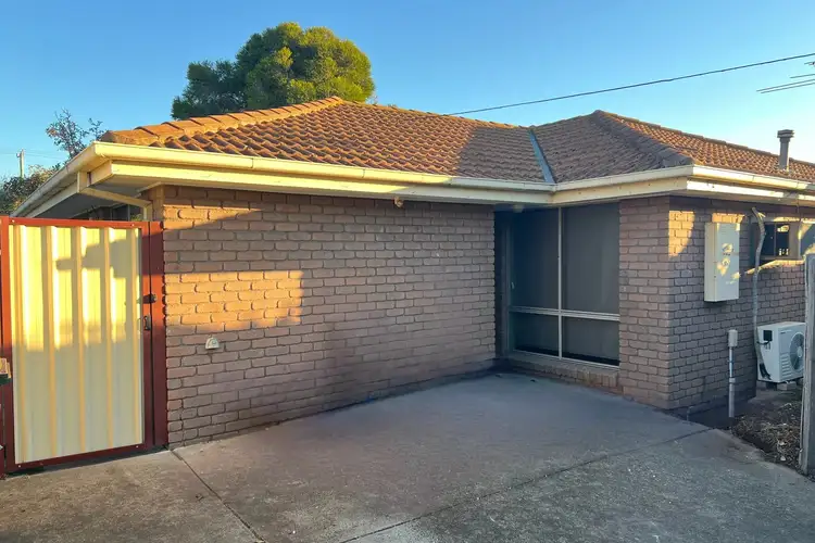 Main view of Homely unit listing, 2/71 Henry Street, St Albans VIC 3021