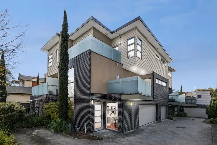 Main view of Homely townhouse listing, 2/224 Pascoe Vale Road, Essendon VIC 3040