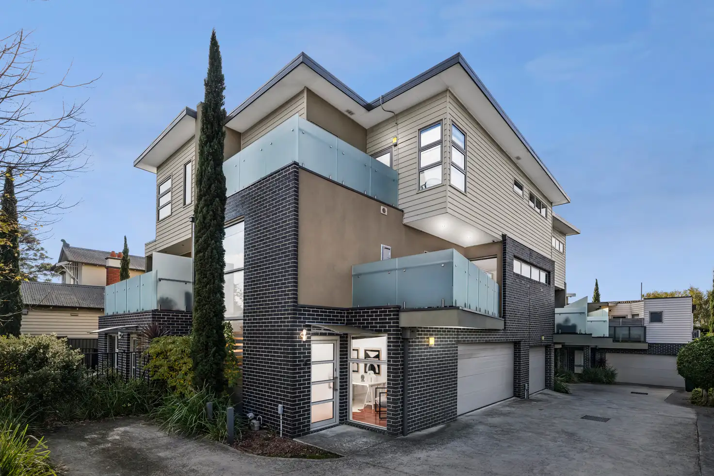 Main view of Homely townhouse listing, 2/224 Pascoe Vale Road, Essendon VIC 3040