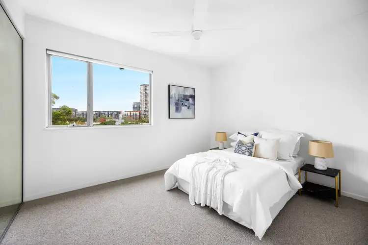 Sixth view of Homely apartment listing, 341/2-4 Powell Street, Waterloo NSW 2017