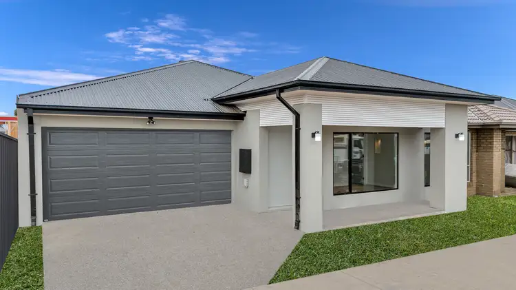Fifth view of Homely house listing, 22 Cavill Way, Tarneit VIC 3029