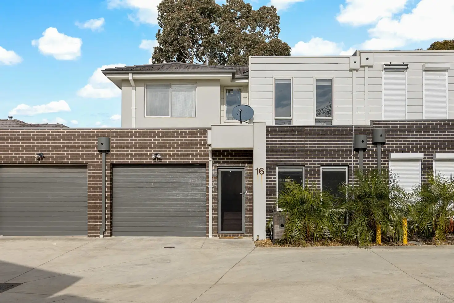 Main view of Homely townhouse listing, 16 Kangaroo Paw Court, Taylors Lakes VIC 3038
