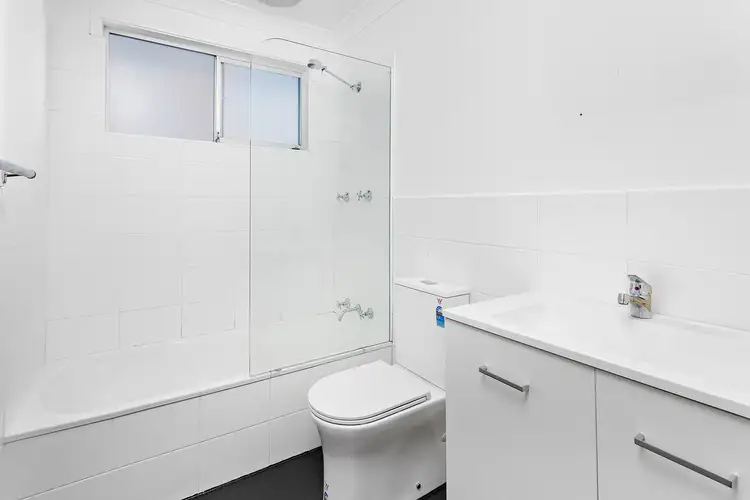 Fourth view of Homely unit listing, 2/11 Owen Street, Bulli NSW 2516