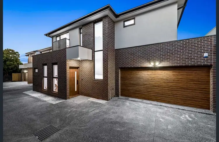 2/45 Rostrevor Parade, Mont Albert North VIC 3129