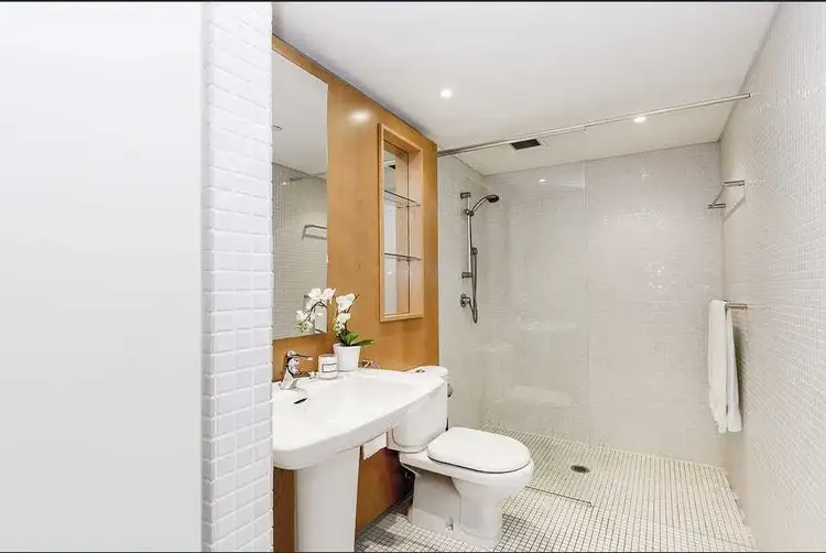 Fourth view of Homely apartment listing, 1710/30 Glen Street, Milsons Point NSW 2061