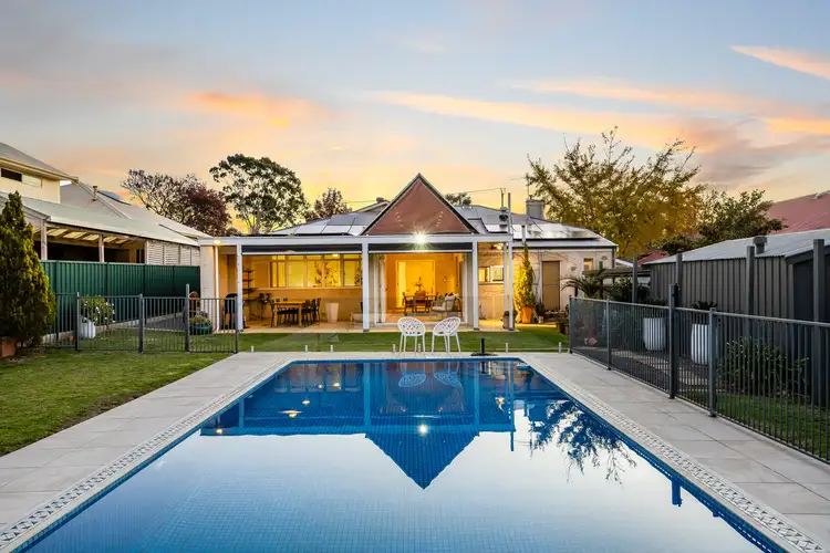 11 Carruth Road, Torrens Park SA 5062