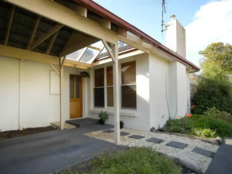 1/6 Kuebler Street, Glen Waverley VIC 3150