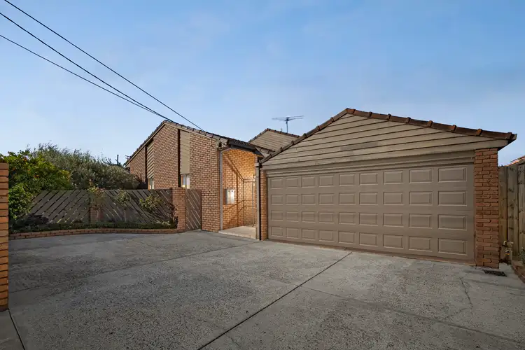 84 Coonans Road, Pascoe Vale South VIC 3044