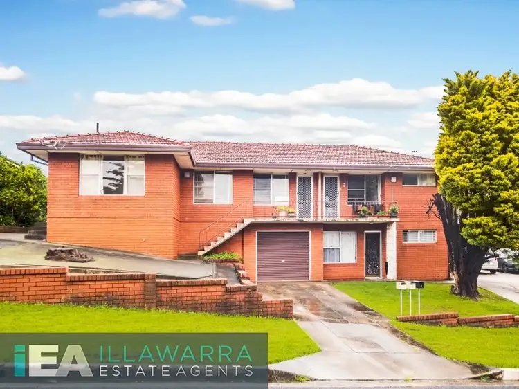 Main view of Homely unit listing, 1/2 Robwald Avenue, Coniston NSW 2500