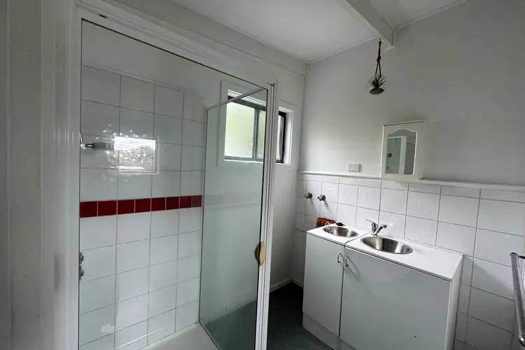 Fifth view of Homely unit listing, 1/85 Main Road, Chewton VIC 3451