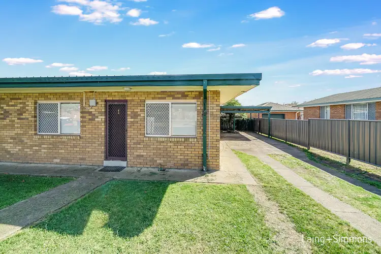 1/5 Solomon Avenue, Armidale NSW 2350