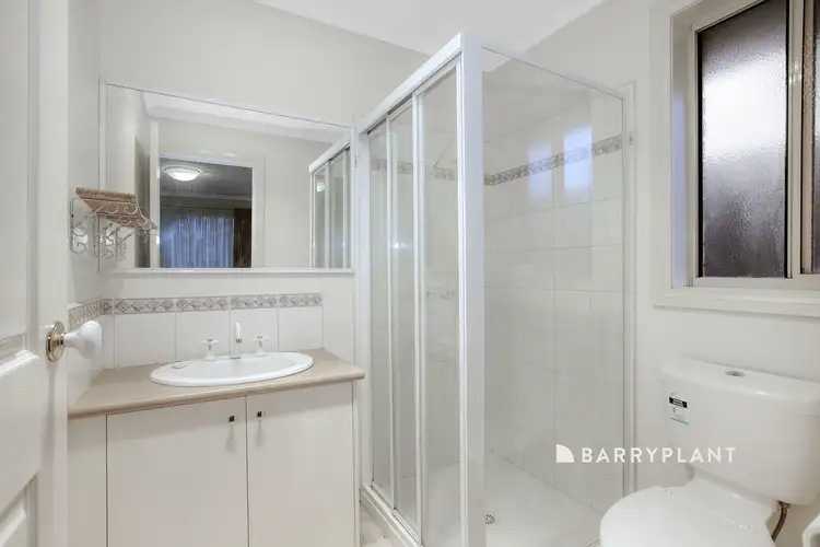 Seventh view of Homely house listing, 7 Gus Court, Pakenham VIC 3810