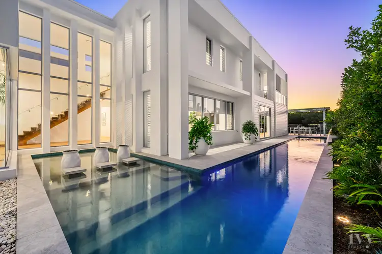 2342 Cressbrook Drive, Hope Island QLD 4212