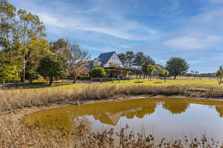 230 Couangalt Road, Gisborne South VIC 3437