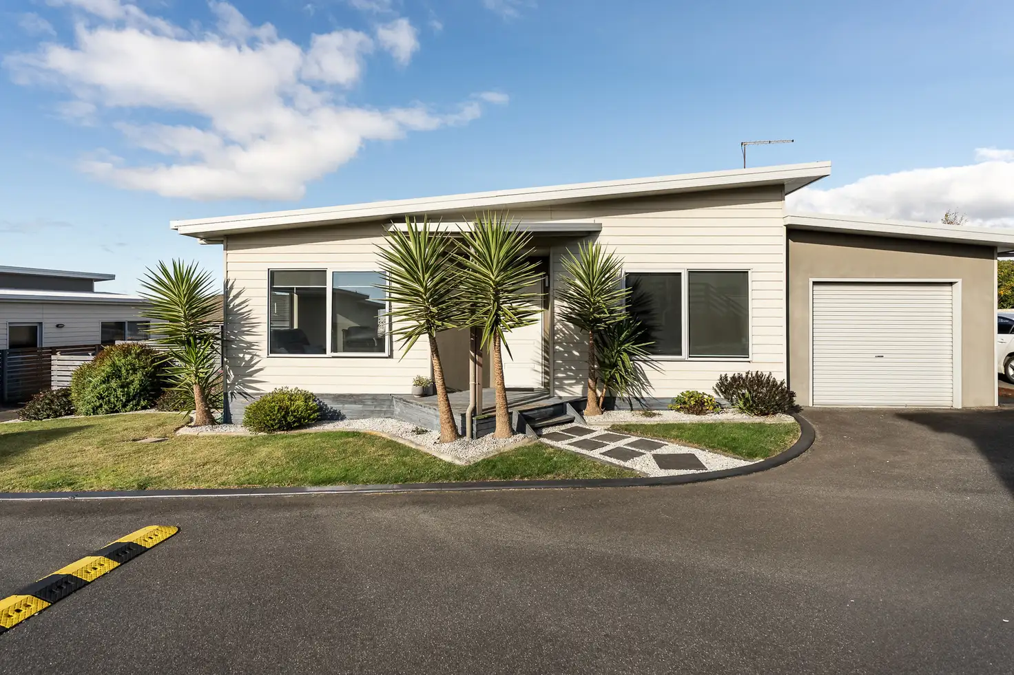 Main view of Homely unit listing, 3/9 Gatenby Drive, Miandetta TAS 7310