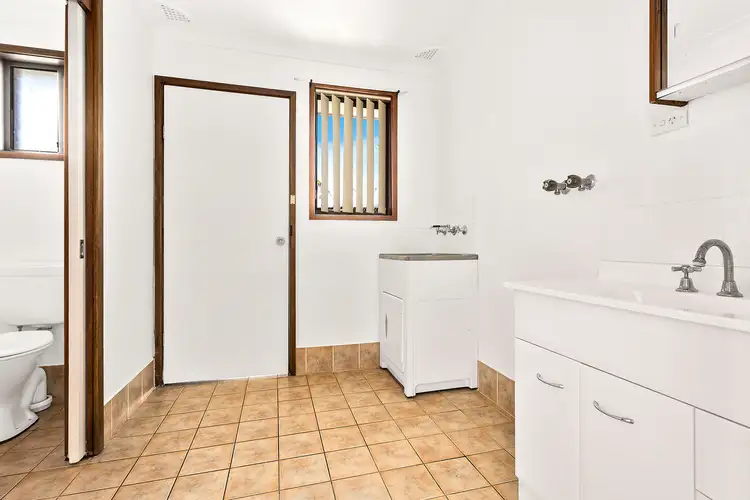 Fifth view of Homely villa listing, 2/1 Gipps Crescent, Barrack Heights NSW 2528