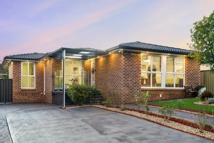 4 Sercial Place, Eschol Park NSW 2558