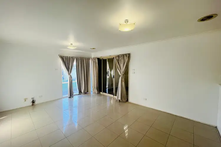 Fifth view of Homely house listing, 7 Nowell Court, Roxburgh Park VIC 3064