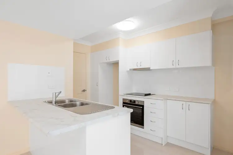 Fourth view of Homely townhouse listing, 4/9 Carlton Street, Highgate Hill QLD 4101