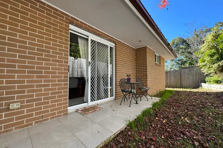 Granny Fla/44A Somerset Street, Epping NSW 2121