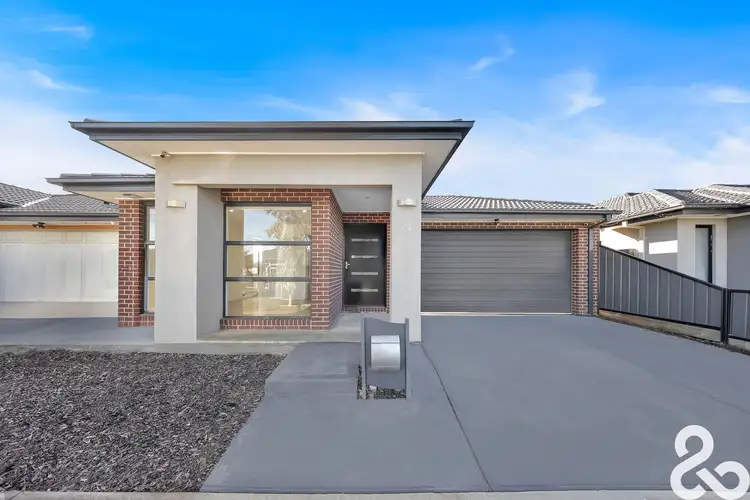 24 Bombala Crescent, Craigieburn VIC 3064