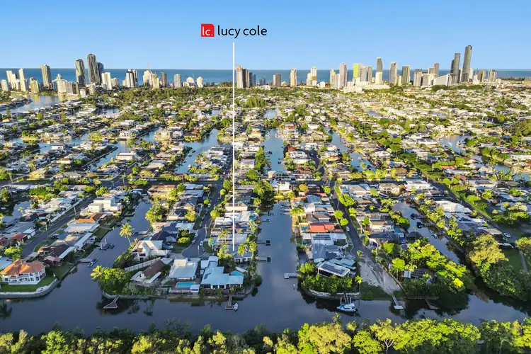 14 Ensenada Court, Broadbeach Waters QLD 4218