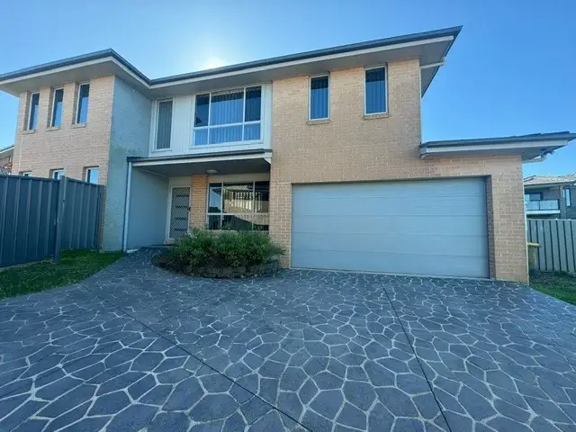 21 Hooghly Avenue, Cameron Park NSW 2285