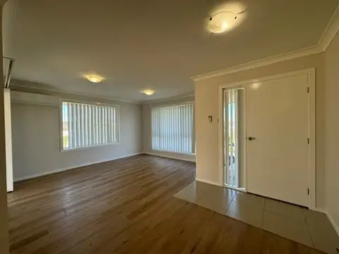 10 Nestor Parade, Wadalba NSW 2259