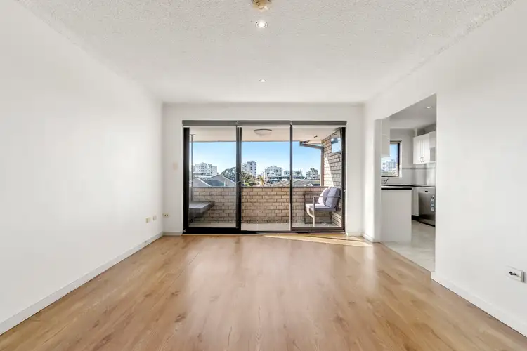 Third view of Homely apartment listing, 8/6 Caronia Avenue, Cronulla NSW 2230