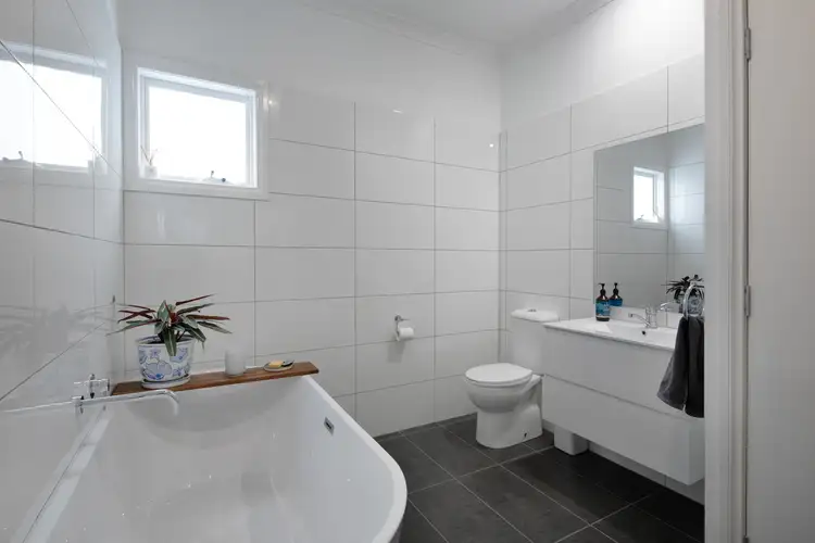 Fifth view of Homely house listing, 7b Canrobert Street, Newstead VIC 3462