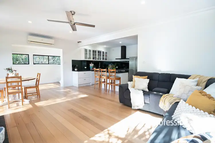 5 Riverview Parade, Launching Place VIC 3139
