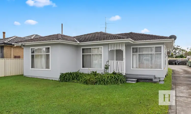 Main view of Homely house listing, 73 Manuka Parade, Gorokan NSW 2263