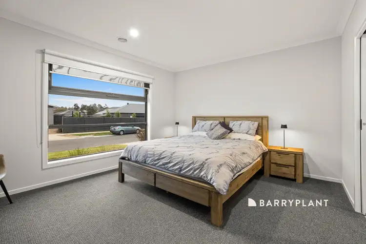 Fourth view of Homely house listing, 2 Shannon Court, Drouin VIC 3818