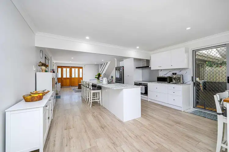 Sixth view of Homely house listing, 1 Martin Court, Binningup WA 6233