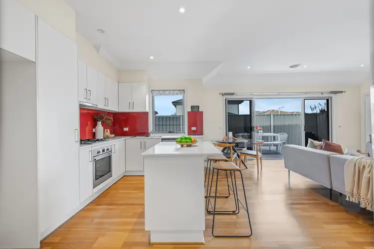 Fifth view of Homely villa listing, 3/51 Roland Avenue, Strathmore VIC 3041
