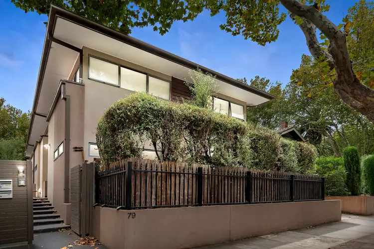 2/79 Mitford Street, Elwood VIC 3184