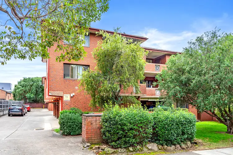 2/19 Jessie Street, Westmead NSW 2145